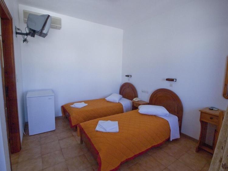 איוס חורה Hotel Lofos - The Hill מראה חיצוני תמונה